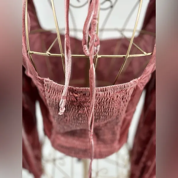 Altar'd State Velvet Burnout Smocked Crop Top Size Small Pink - Image 8