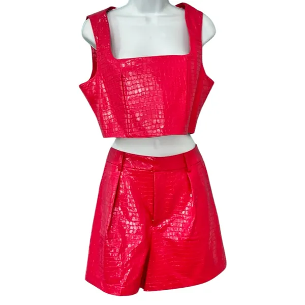 7 For All Mankind Hot Pink Vegan Leather Crocodile Crop Top Shorts Set M NEW Tag - Image 3