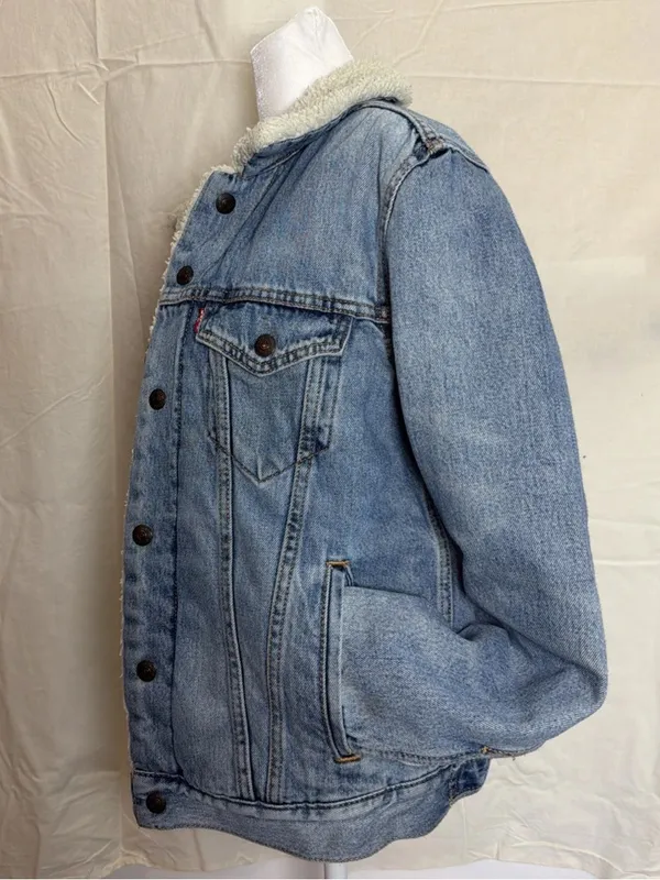 Levi's Sherpa Lined Blue denim Trucker Jacket Button Snap Closure S - Image 4
