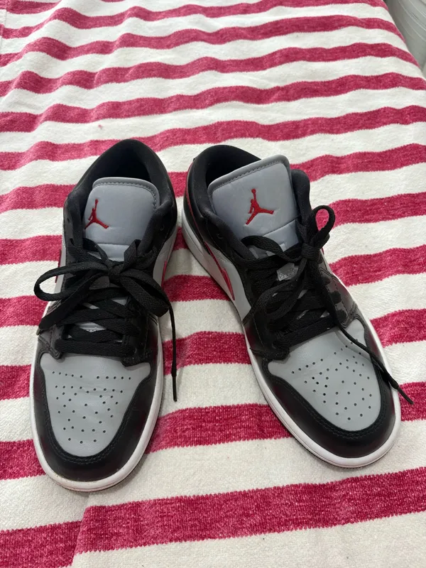 Nike Jordan 1 - Image 2