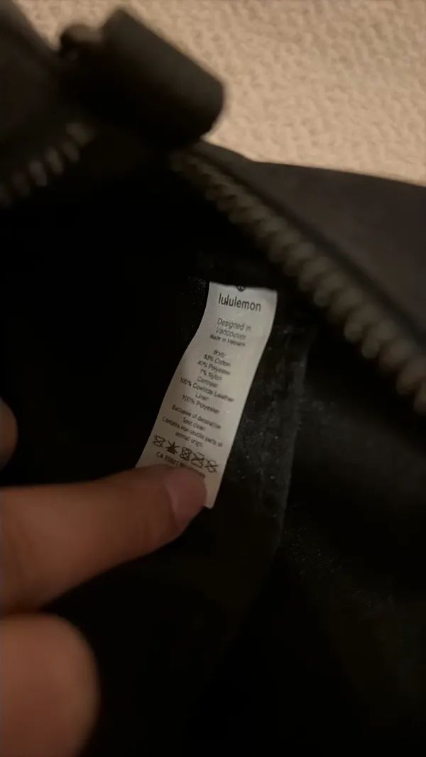 Lululemon Mini Backpack/Crossbody  - Image 6
