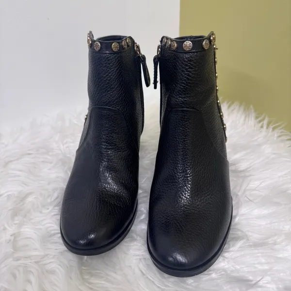 2010s Tory Burch Mae Ankle Boots Bootie Pebbled Leather Black Gold Studs 7.5M - Image 2