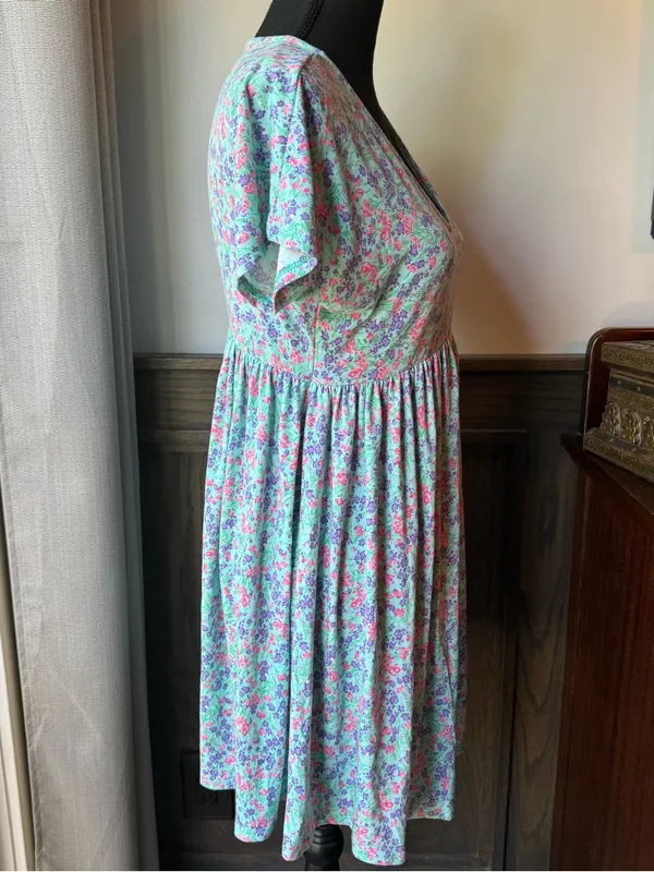 Emerald Mint dress with Pink and Lavender Floral Accents small nwot - Image 5