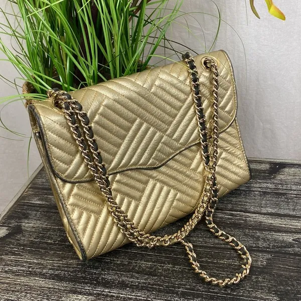 Rebecca Minkoff Gold Quilted Chain Shoulder Handbag - Image 3