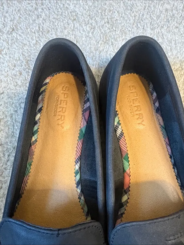 Sperry Women's Black Pointed Tassel Loafers size 7 - Image 6