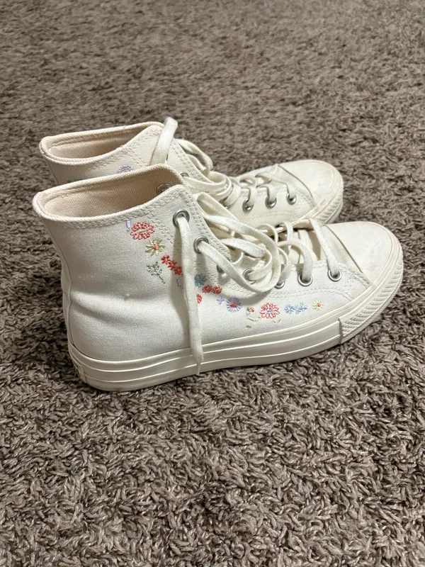 Limited Edition Converse High-Top - Image 2