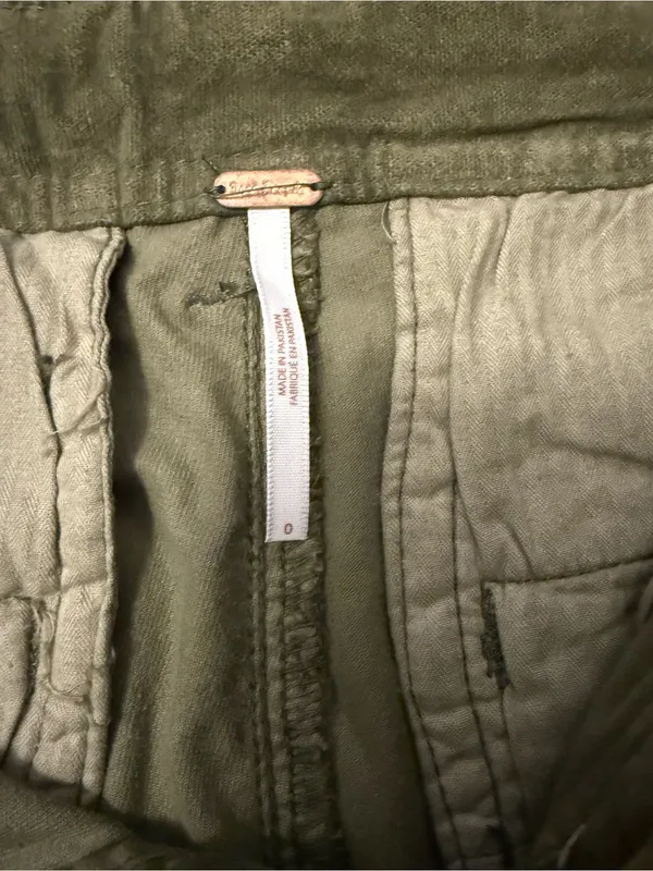 ✨EUC Free People Velvetty Olive Cargo Straight Pants Sz 0✨ - Image 5