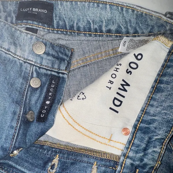 90s midi short Denim Distressed Shorts with Embroidered Patches - Image 8