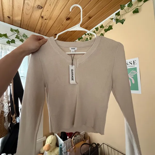Garage Cropped Sweater - Image 5
