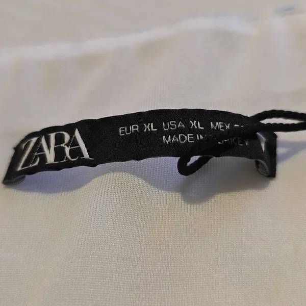 Zara Black and White Label Detail - Image 7