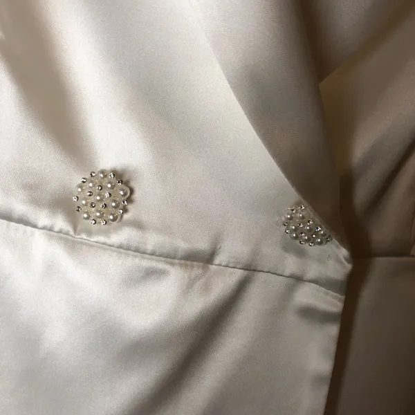 NWOT Lulus Regal Aura White Satin Long Sleeve Blazer Romper Size S - Image 7
