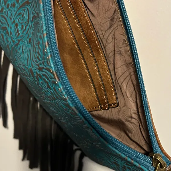 NWT: Justin Boots Brand Tooled Embossed Fringe Convertible Bag - Image 5