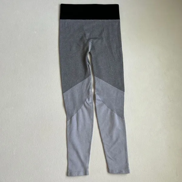 Aerie Chill Play Move Seamless Ombre Leggings Gray Size XS Ribbed High Waisted - Image 2