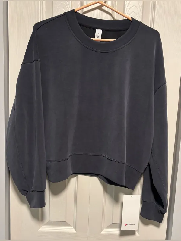 NWT Lululemon Softstreme Oversized Cropped Crew - Image 2