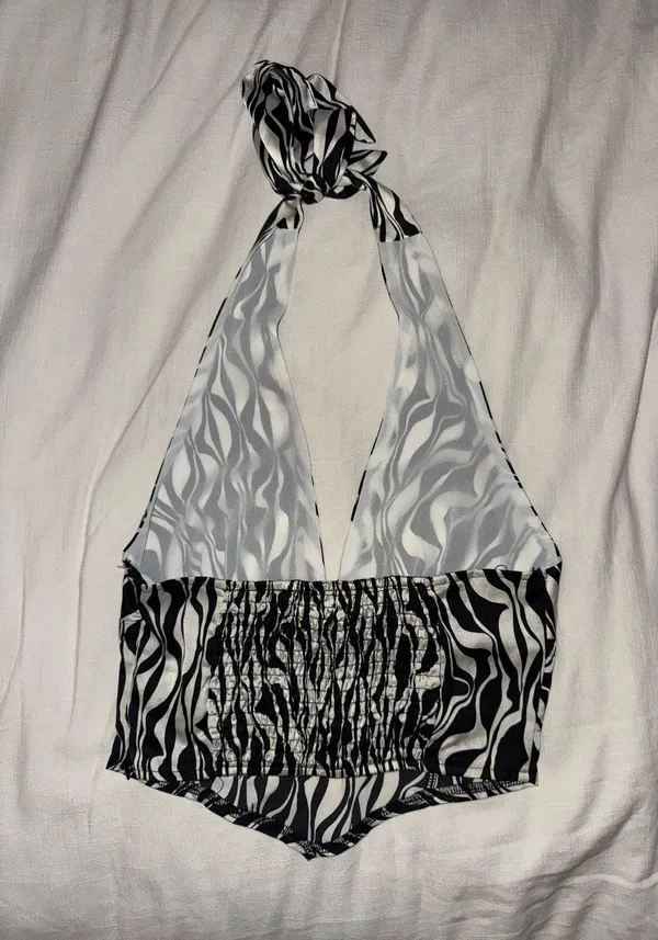 Princess Polly Halter Top Black & White - Image 3