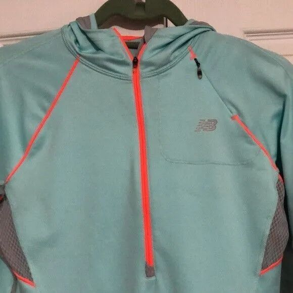 New balance 1/4 zip up hooded activewear shirt women's size‎ small - Image 5