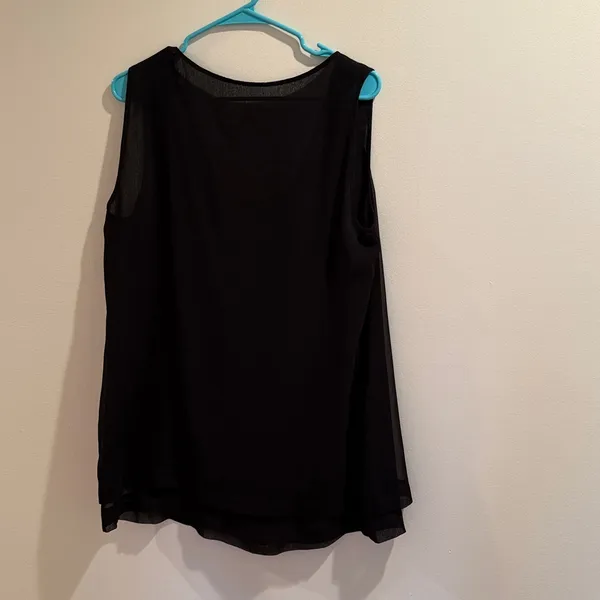 Elegant Black Sleeveless Top Size Large - Image 3