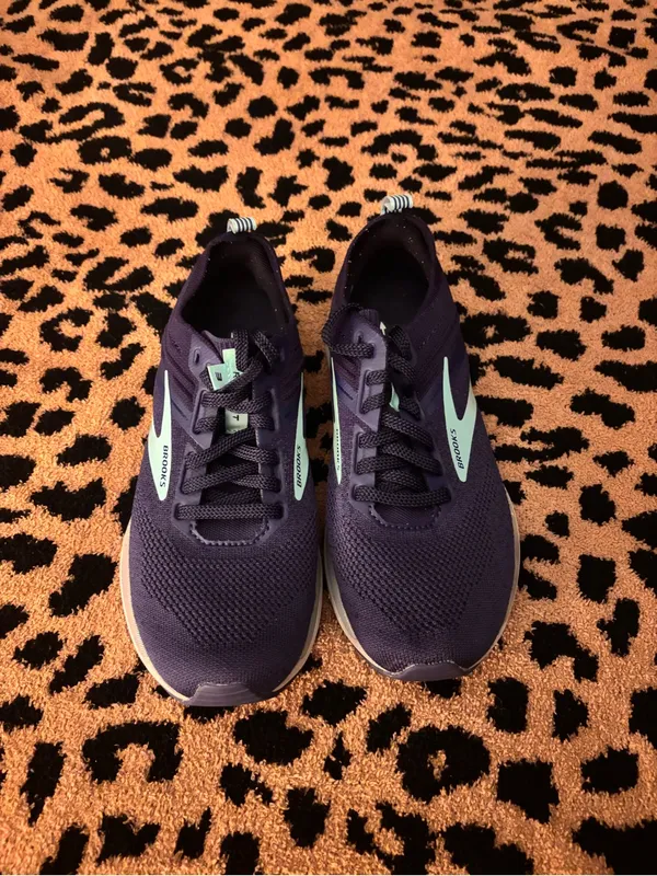 Brooks Women's Navy Running Sneakers with Light Aqua‎ Swoosh - Image 3
