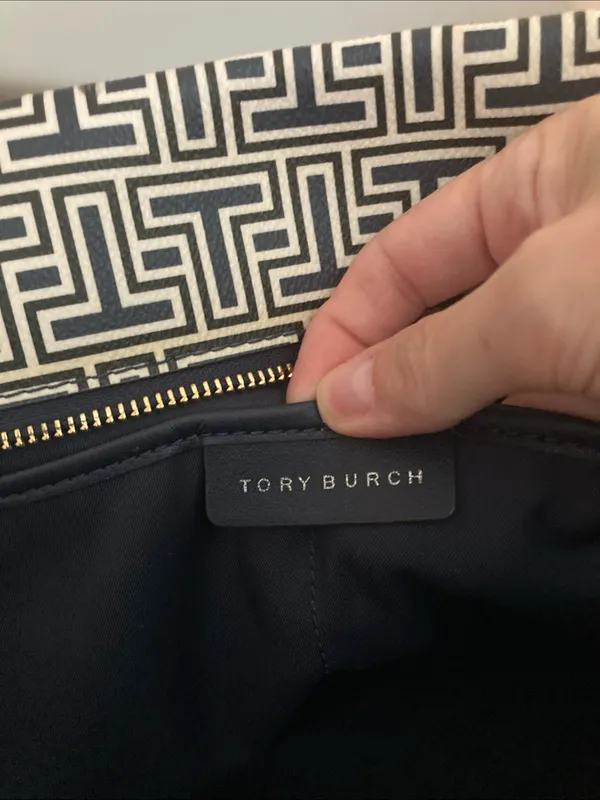 Tory Burch Black and White Signature Geometric Tote - Image 13