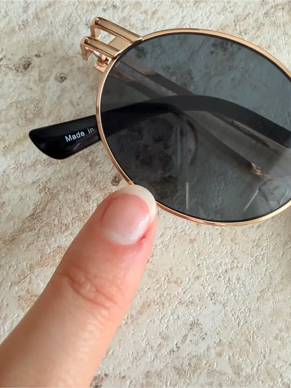 Princess Polly Gold Frame Black Lens Oval Sunglasses - Image 2