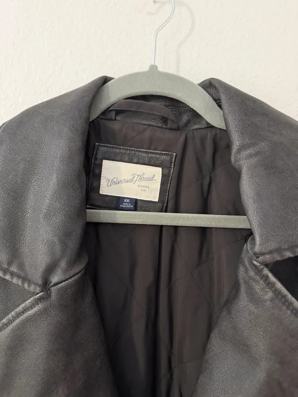 Universal Threads Leather jacket - Image 3
