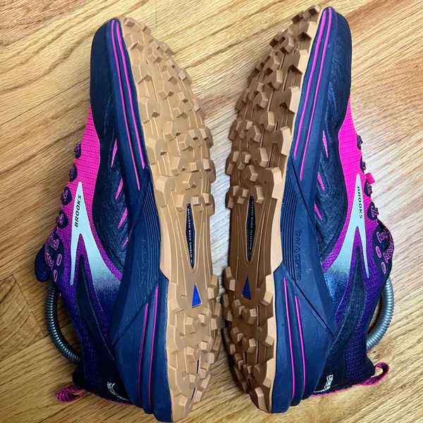 Brooks Cascadia 16 Pink Blue 1203631B425 Size 8W NO BOX - Image 4