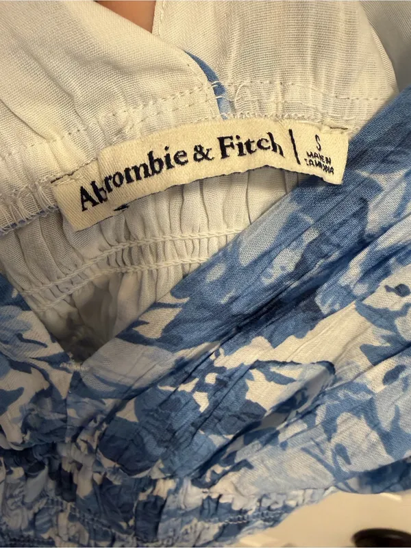 Abercrombie & Fitch Crinkle Textured Smocked Waist Maxi floral Dress Size Small - Image 5