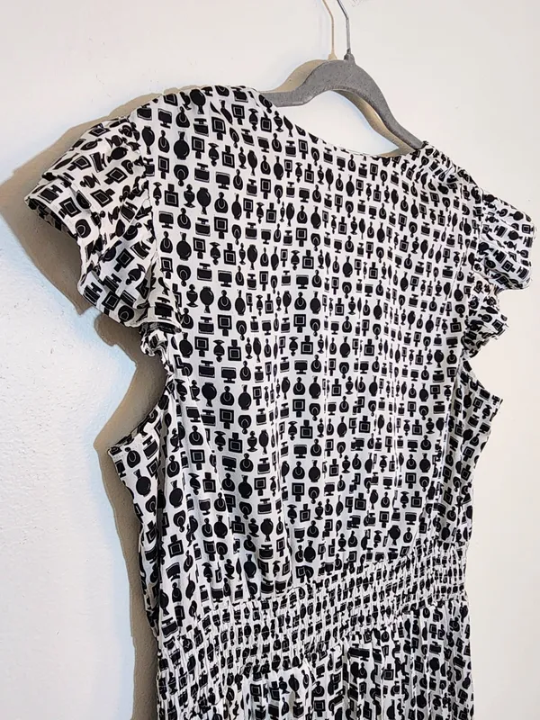 Ryegrass White and Black Perfume Print Blouson Midi Dress Size Large - Image 5