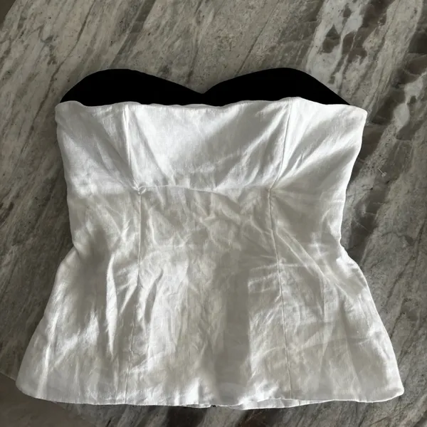 REFORMATION Ayda Linen Top White and Black Strapless Size 6 - Image 3