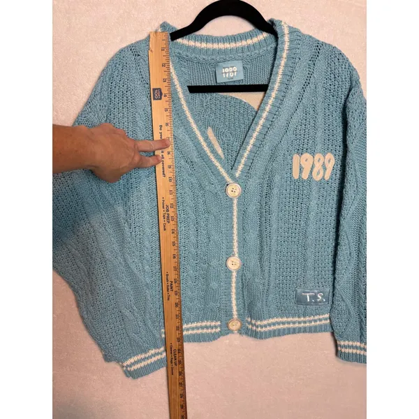 Taylor Swift 1989 Taylor's Version Cardigan Blue Seagull XS/SM Official Merch - Image 8