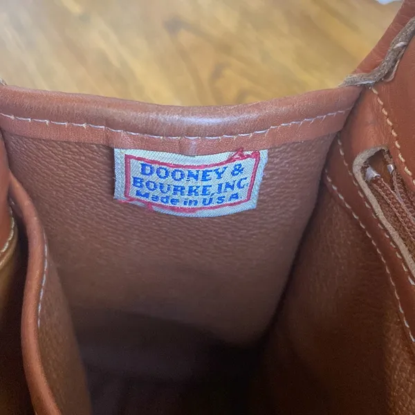 Vintage Dooney & Bourke purse - Image 8