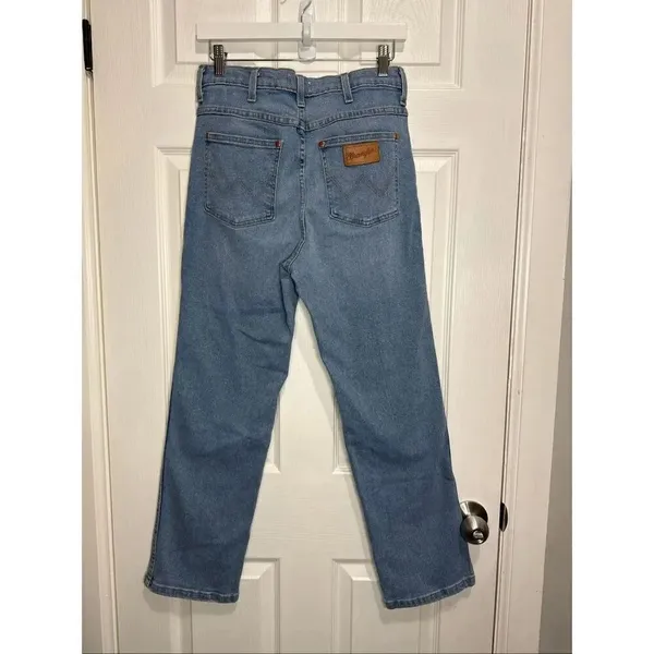 Wrangler heritage fit women’s jeans 29x28 - Image 2