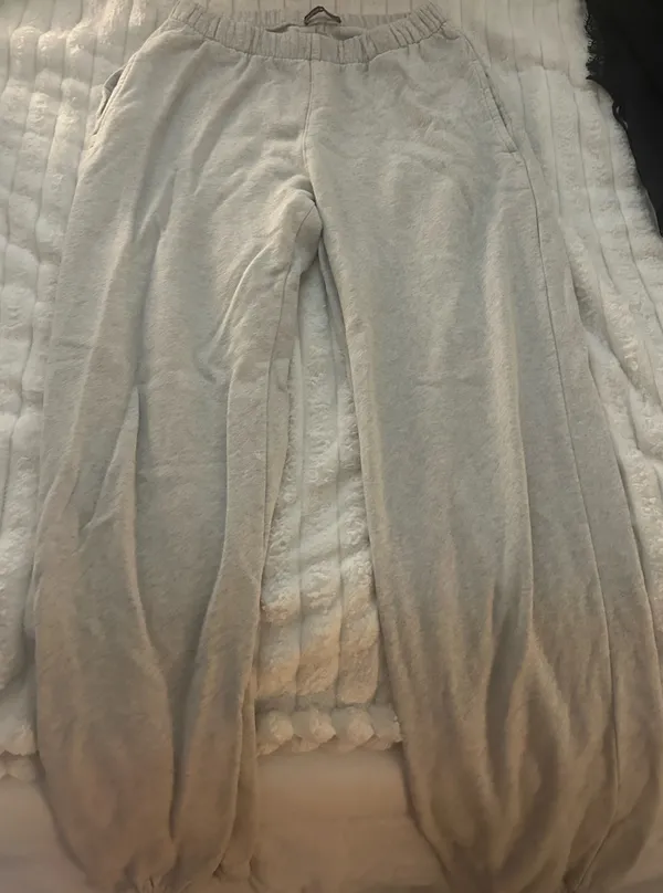 Grey Brandy Melville Sweatpants Rosa Light - Image 2