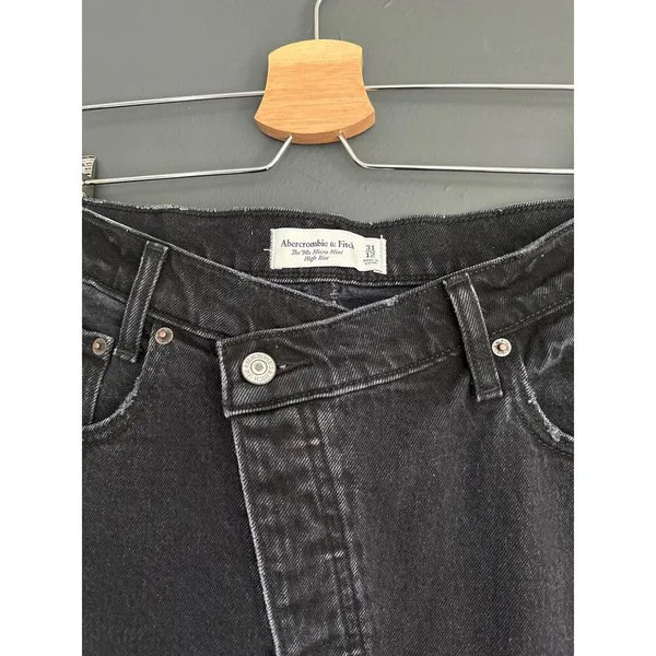 Abercrombie and Fitch High Rise The 90s Crossover Micro Mini Skirt Black Size 31 - Image 2