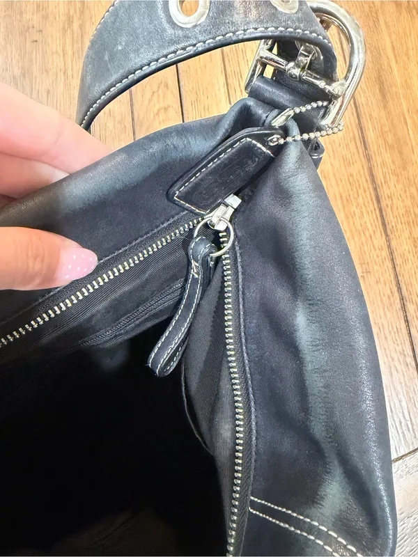 Coach Black Leather Shoulder Bag with Silver Hardware - Image 10