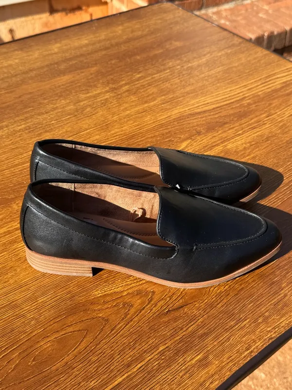 Aerosoles Black Slip-On Loafers Women 8.5W Comfort Low Heel Work - Image 2