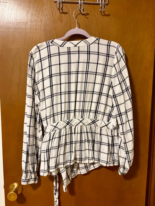 GAP Plaid Wrap Top - Image 4