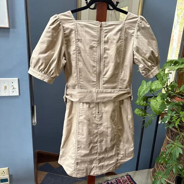 Elliatt x REVOLVE Vanessa Dress Sand sz S, Puff Sleeve, Quiet Luxury Mini - Image 9