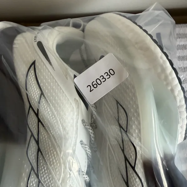 Women's NEW White and Black Shoes Size 39 aka 8 #260330 - Image 10
