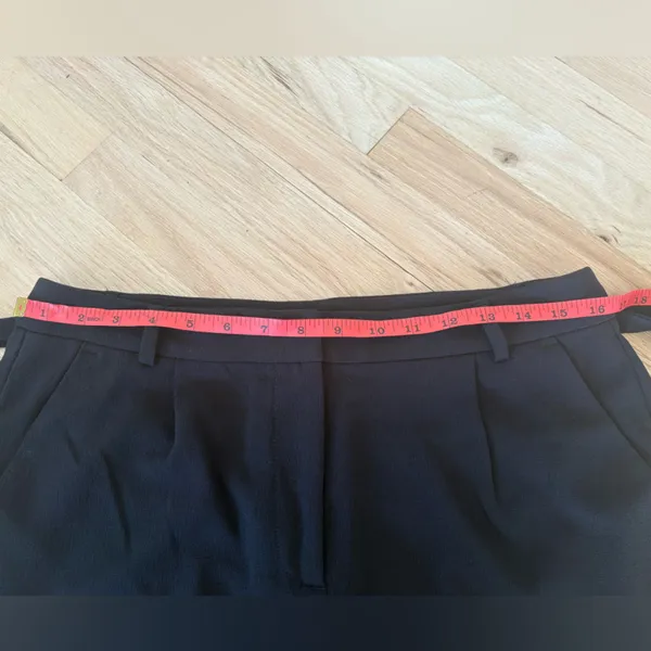 LOFT Women’s Black Dress Shorts - Image 4
