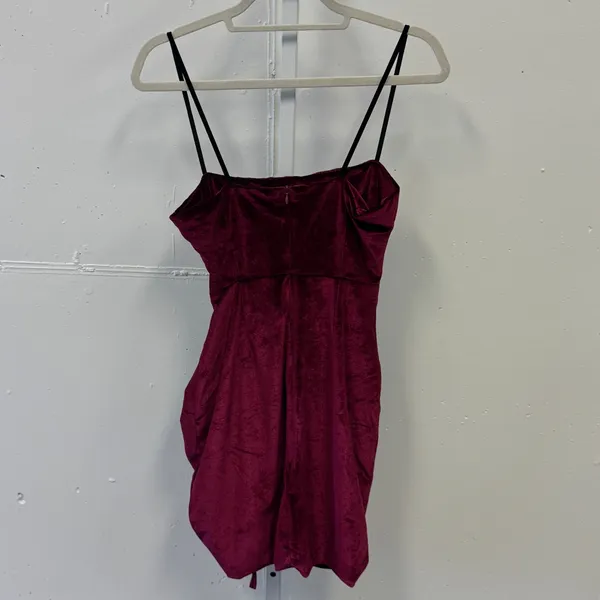 Showpo. Beyond‎ It Rushed Mini Velour Dress Burgundy Sz 4 Stretch Party - Image 3