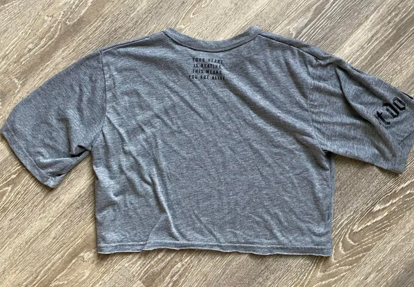 Nike Crop Top T-shirt 🖤 - Image 2