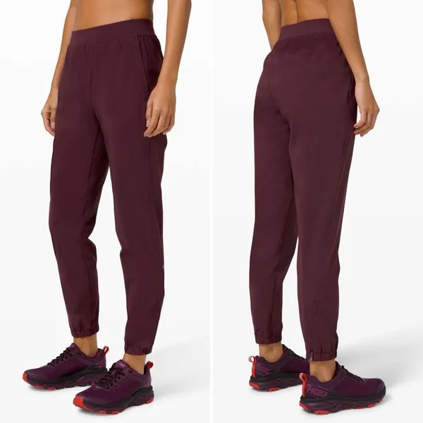 Lululemon Adapted State Jogger in Cassis Size 8 - Image 2