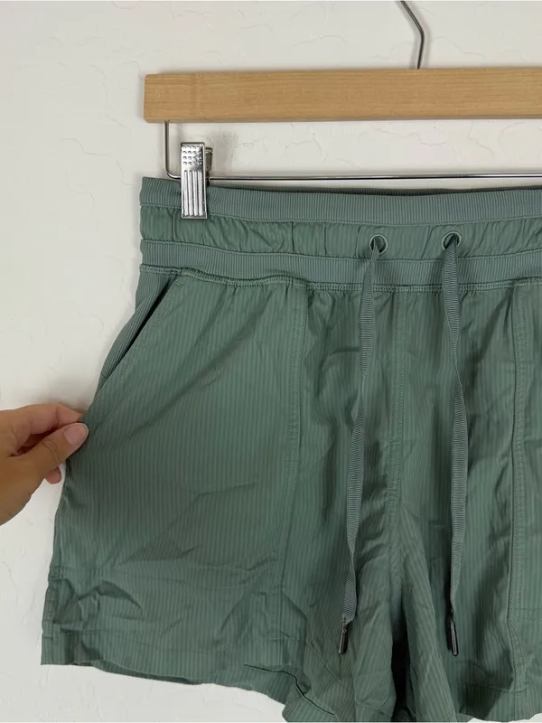 Lululemon Dance Studio High-Rise Short 3.5" Sage Green - Image 3