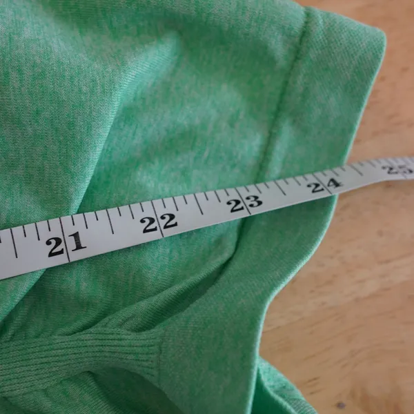 Athleta‎ Green Ruched Performance Top Size S - Image 7