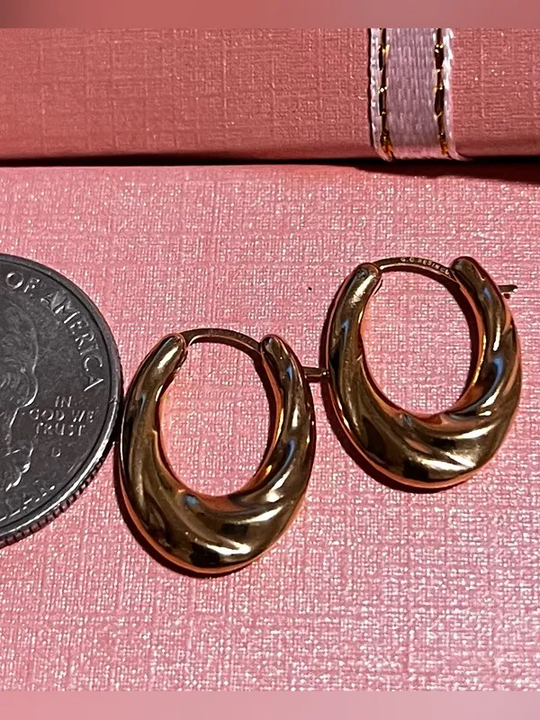 Macy’s 14K Gold Hoop Diamond Earrings W/ Resin Core - Image 15
