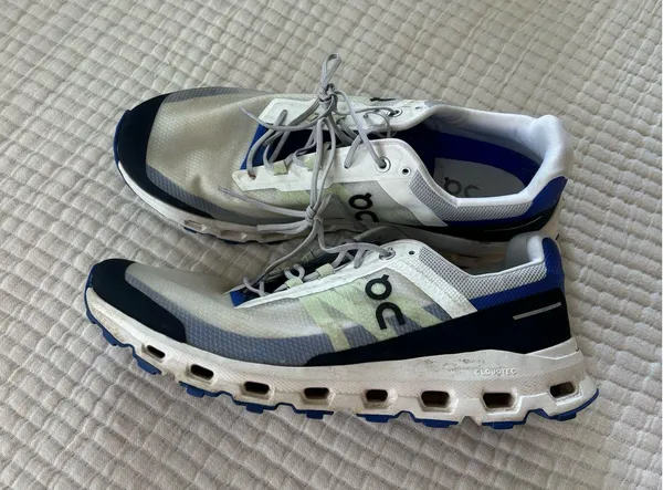 On Cloud Men’s Running Shoes - Image 2
