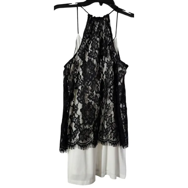 Gianni Bini Sleeveless Lace Blouse Size Medium - Image 2