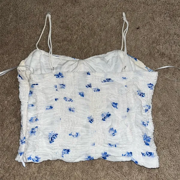 Boutique Floral Crop Top - Image 2