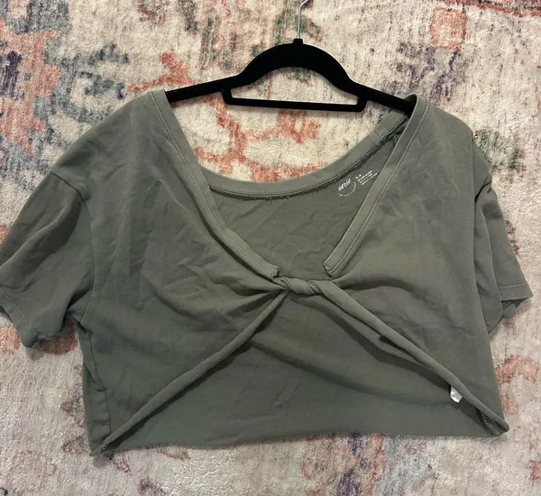 Aerie Reversible Top in army green - Image 2